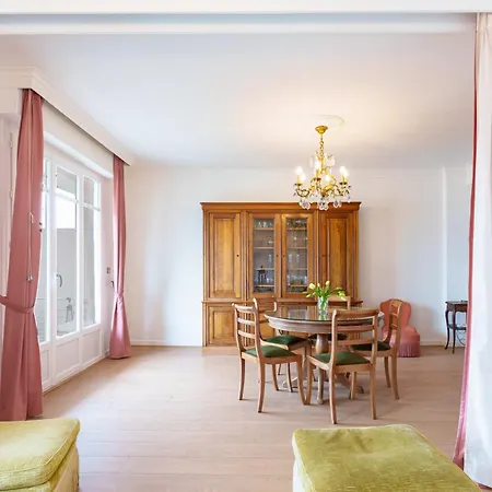 Appartement Classic French & Modern Comfort In