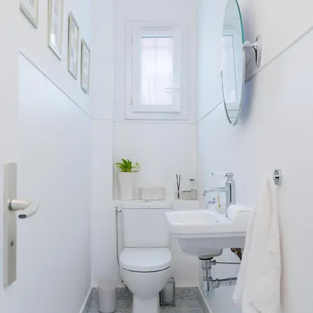 Classic French & Modern Comfort In Cannes