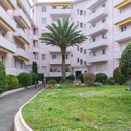 Appartement Classic French & Modern Comfort In *